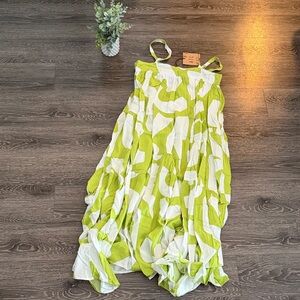 NWT Chic Lime and White Maxi Dress